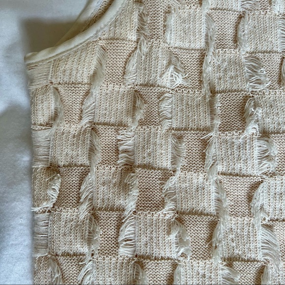 ✨CLUB MONACO TANK TOP - Picture 2 of 6